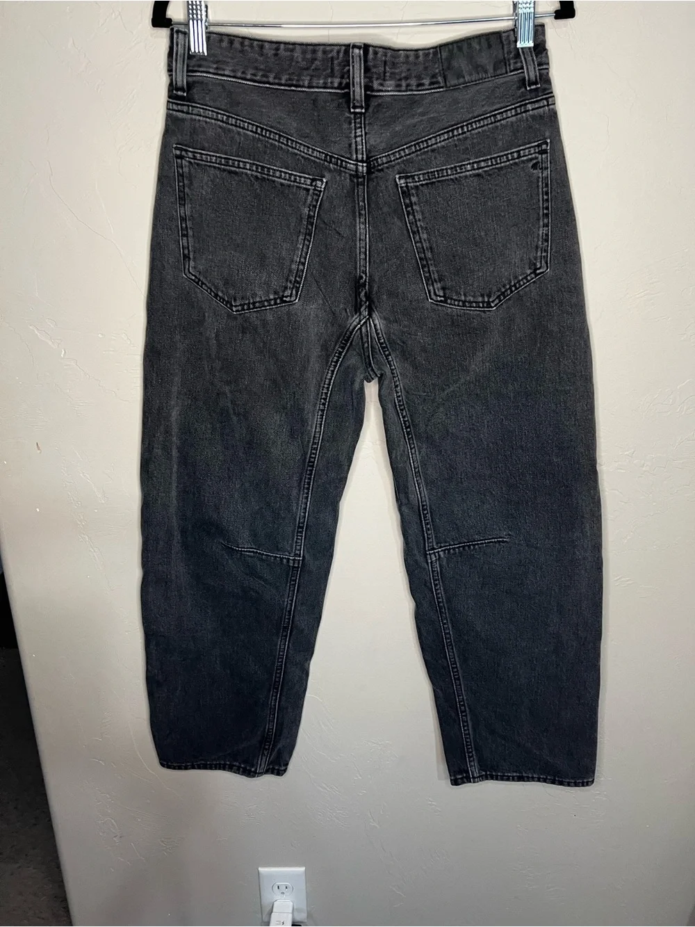 Madewell The Darted Barrel Leg Olenda Washed Black Button Fly Denim Jeans - Picture 7 of 11